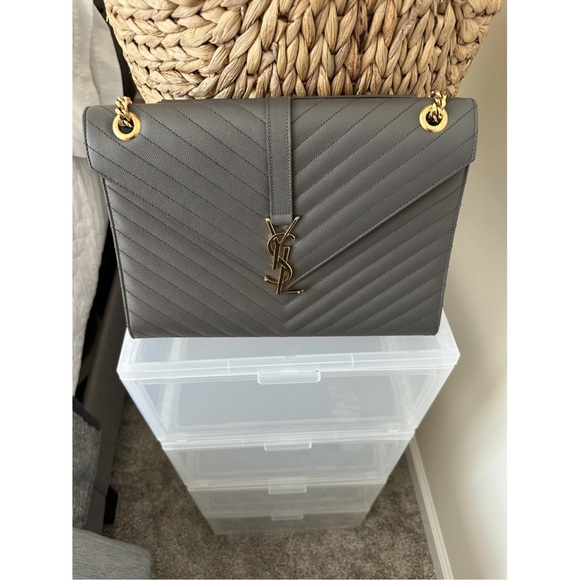 YSL Envelope Bag - Picture 6 of 6